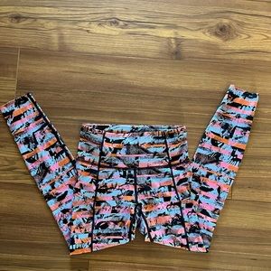 LULULEMON REFLECTIVE FULL LENGTH LEGGINGS SIZE 4 VERY GOOD CONDITION